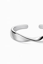 Adjustable Twist Ring, Polished Silver-Tone — Vérité