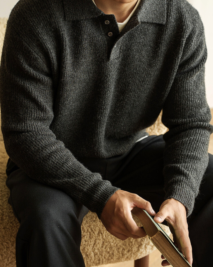 Punta del Este Casual Sweater 2
