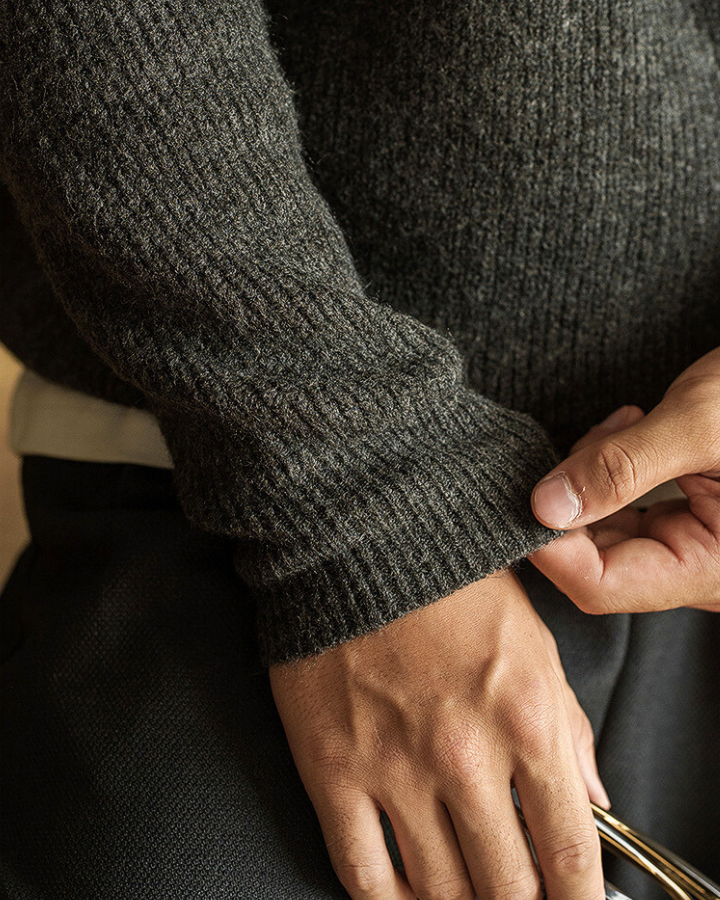 Punta del Este Casual Sweater 5