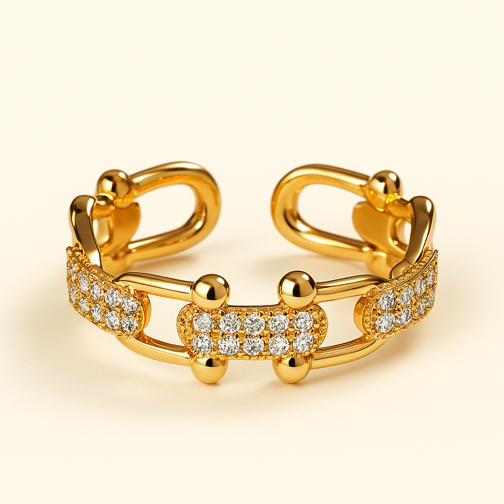 Adjustable Link Ring with Clear Details — Chloe