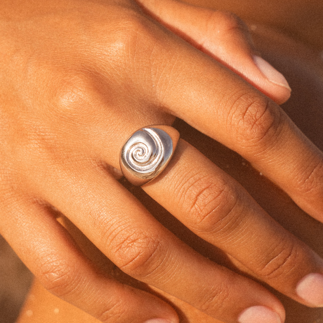 Nautilus Spiral Signet Ring — Calypso