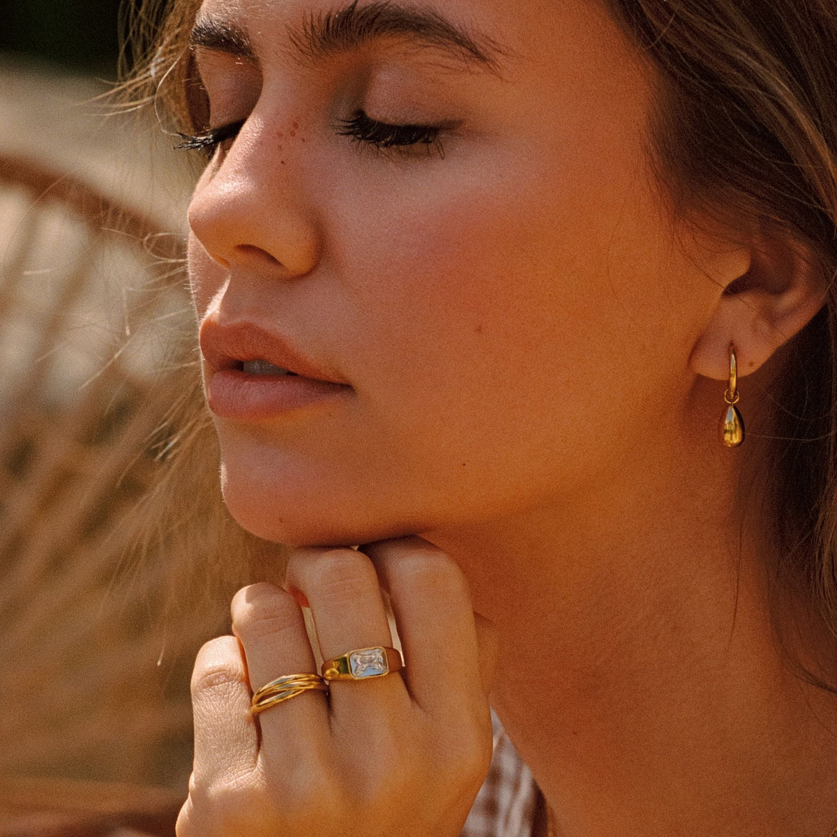 White Zircon Rectangular Signet Ring — Kaia