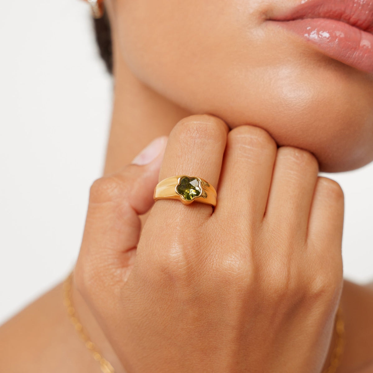 Flower Zircon Ring, Gold PVD Steel — Blossom