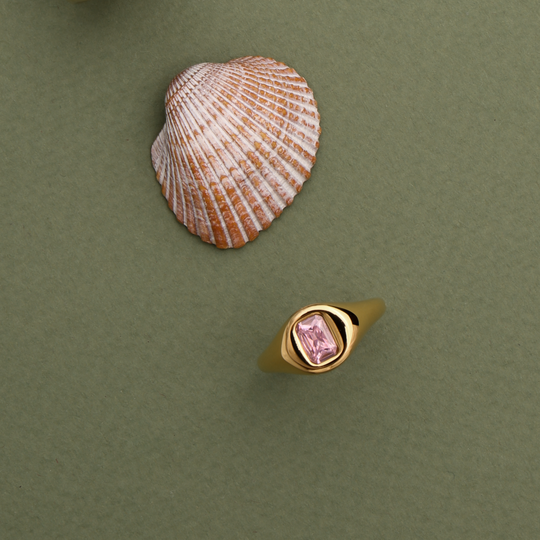Pink Zircon Signet Ring, 4 × 6 mm — Rosé