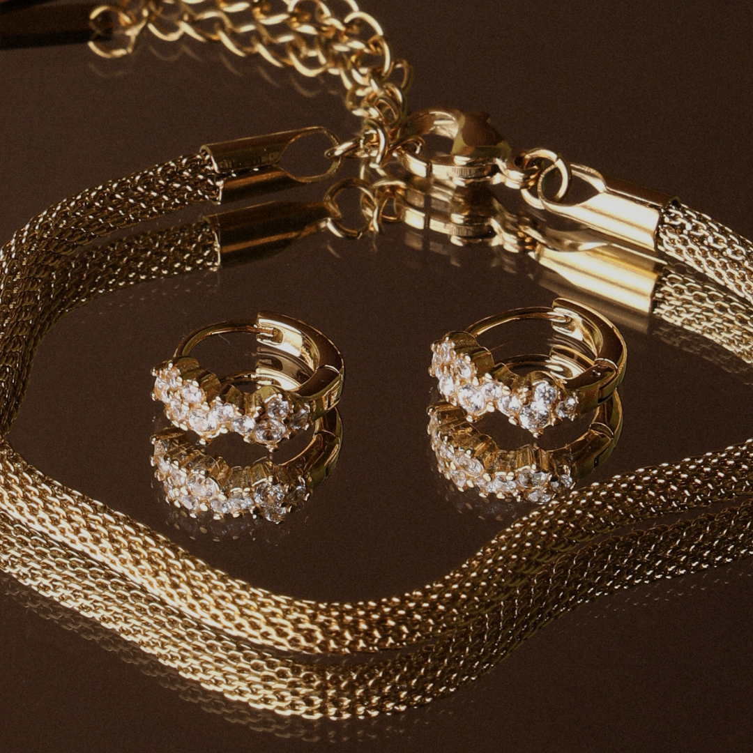White Zircon Cluster Huggie Earrings — Starlight